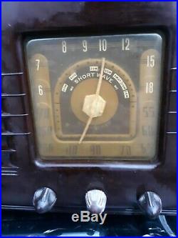 1940's Vintage Conntental Bakelite Radio S-46917 Art Deco Rare Parts or Repair
