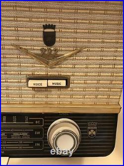 1959 Grundig Model 997 Radio/Short Wave Beautiful Tube Radio Parts or Repair