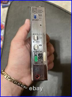AIWA HS-U07 Cassette Player VINTAGE 80s RARE PARTS OR REPAIR AS IS