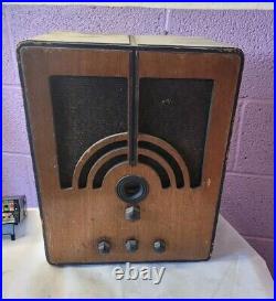 Antique Vintage Wood Philco Radio Model 60 SELLING AS PARTS PARTS