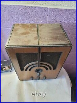 Antique Vintage Wood Philco Radio Model 60 SELLING AS PARTS PARTS