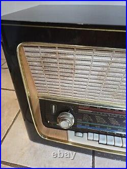 Blaupunkt Riviera 3D German Tube Radio AM FM SW Type 2643 For Parts Or Repair