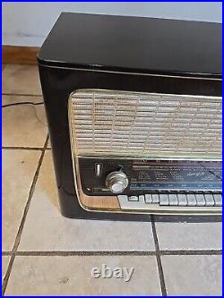 Blaupunkt Riviera 3D German Tube Radio AM FM SW Type 2643 For Parts Or Repair