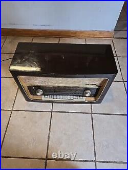 Blaupunkt Riviera 3D German Tube Radio AM FM SW Type 2643 For Parts Or Repair