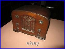 Cathedral Deco Antique Radio May Not Be Fully Functional Parts