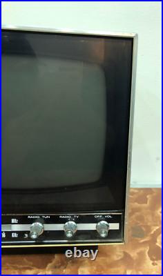 Crown 31 Vintage Transistor TV & FM/AM 2 Band Radio 9TV-304 For Parts