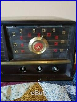 FADA MODEL F55 TUBE Radio & Antique Vintage Arvin Classic Radio For Parts