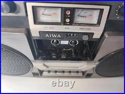 For parts AIWA TPR-820 vintage stereo radio-cassette radio OK mzmr