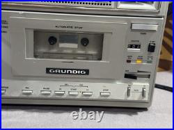 GRUNDIG RR 3000 Stereo Radio FOR PARTS OR REPAIR