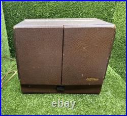 Gilfillan 66B The Overland Vintage 1946 Tube AM Radio For Parts Repair