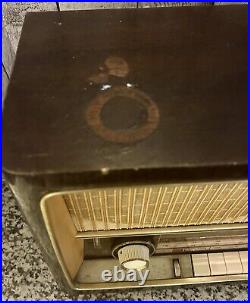 Grundig Radio Model 3262U For Parts or Repair Powers On Great Display