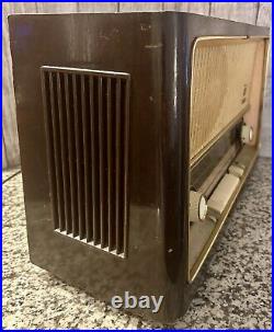 Grundig Radio Model 3262U For Parts or Repair Powers On Great Display