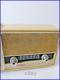 Harvest Gold Vintage Radio Sold for Repair & Parts Untested