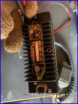 ICOM IC-35 UHF Transceiver Vintage Radio Equipment Collector Item Parts B495