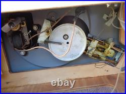 John Meck PX-5C5-EW19 Phono Turntable Trailblazer Tube Radio Vtg Parts BROKEN