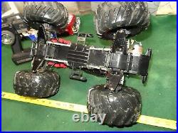Look! Vintage Kyosho double dare 4wd Radio Control Nissan For Parts or repair