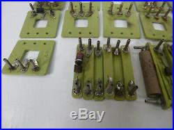Lot Vintage Hickok Green Plastic Electrical Connectors / Clips / Radio Kit Parts