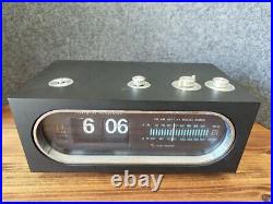 National radio with flapping clock tuning fork type RC-708 Junk and Parts