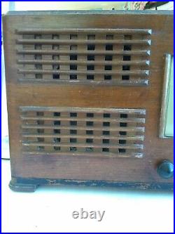 Nice Emerson Wooden Vintage Antique Tube Radio Parts Or Repair