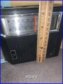 Panasonic AM/FM Radio Model RF-689 Parts Unit! Untested No Cord