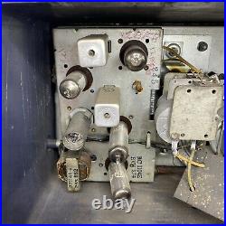 RCA Victor Model 1-X-55 Brown Bakelite AM Tube Radio As Is Parts / Repair READ