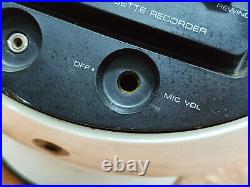 Rare white Weltron Model 2004 Space Age Mod Retro Stereo Radio for parts