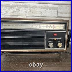 SHARP FM-22 AM FM Solid State Radio Vintage Transistor For Parts Japan SHARP FM-22 AM FM Solid State Radio Vintage Transistor For Parts Japan