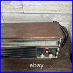 SHARP FM-22 AM FM Solid State Radio Vintage Transistor For Parts Japan