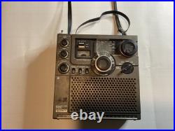 SONY FM/MWithSW 5 Band Receiver Model ICF-5900W Shortwave Radio FOR PARTS/REPAIR