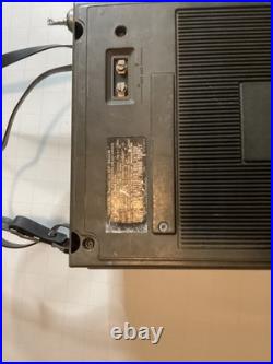 SONY FM/MWithSW 5 Band Receiver Model ICF-5900W Shortwave Radio FOR PARTS/REPAIR