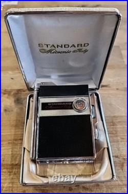 STANDARD SR-Q460F AM / FM Transistor Radio Unverified Working Order. Parts Only