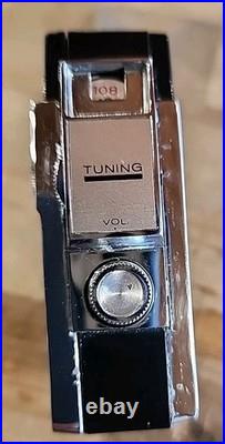 STANDARD SR-Q460F AM / FM Transistor Radio Unverified Working Order. Parts Only