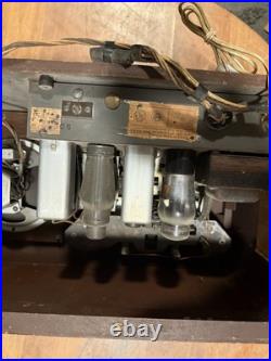 Silvertone Push Button Tube Radio Model 6122 PARTS OR REPAIR