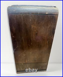 Silvertone Tube Radio Model 4564 Vintage 1930's turns on as is parts
