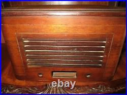 Silvertone vintage record player radio for repairs/parts