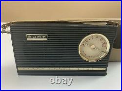 Sony TR-750 Vintage 7 Transistor Radio Japan Leather Case for Parts or Repair