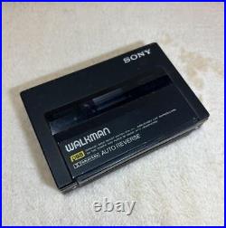 Sony WM-150 Walkman Cassette Player For-Parts Not-Tested Japan