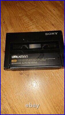 Sony WM-150 Walkman Cassette Player Old Vintage Japan For-Parts Not-Tested