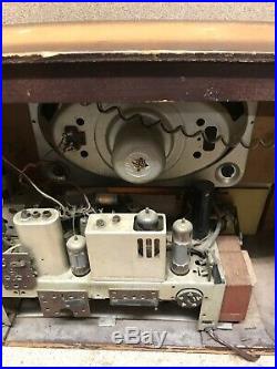 TELEFUNKEN GAVOTTE 7 VINTAGE HI-FI RADIO. Vintage Not Working For Parts