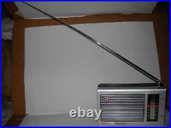 Tectronic Solid State FM AM Radio for parts or repair
