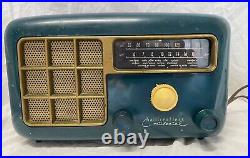 The Hallicrafters Co. Model 5R31A Radio Receiver for Parts or Repair