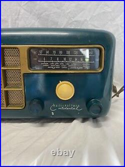 The Hallicrafters Co. Model 5R31A Radio Receiver for Parts or Repair