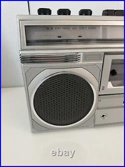 VINTAGE Hitachi TRK-7200H Cassette Recorder Stereo MINT (For Parts/Repair)