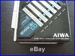 VNTG Aiwa HS-J600 Portable Cassette Player Radio Works Tape Broken Parts/Rep