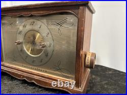VTG Hallicrafters Table Clock Radio 1954 Parts Only Read Description
