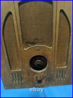 Vintage 1935 RCA T4-8A Cathedral Table Tube Radio PARTS/REPAIRS FREE SHIPPING