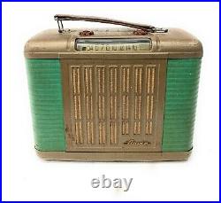Vintage 1940's Arvin Model 250-P Lunch Box Radio for Parts or Repair