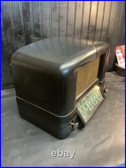 Vintage 1940s RCA Victor 691 Table Top Bakelite Tube Radio -PARTS REPAIR
