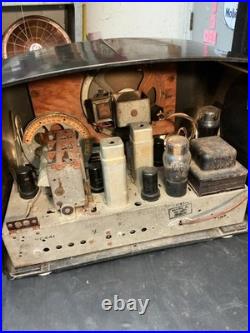 Vintage 1940s RCA Victor 691 Table Top Bakelite Tube Radio -PARTS REPAIR