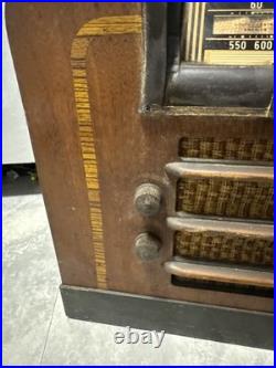 Vintage 1941 PHILCO table top Radio Model 42-124 code 121 For Parts